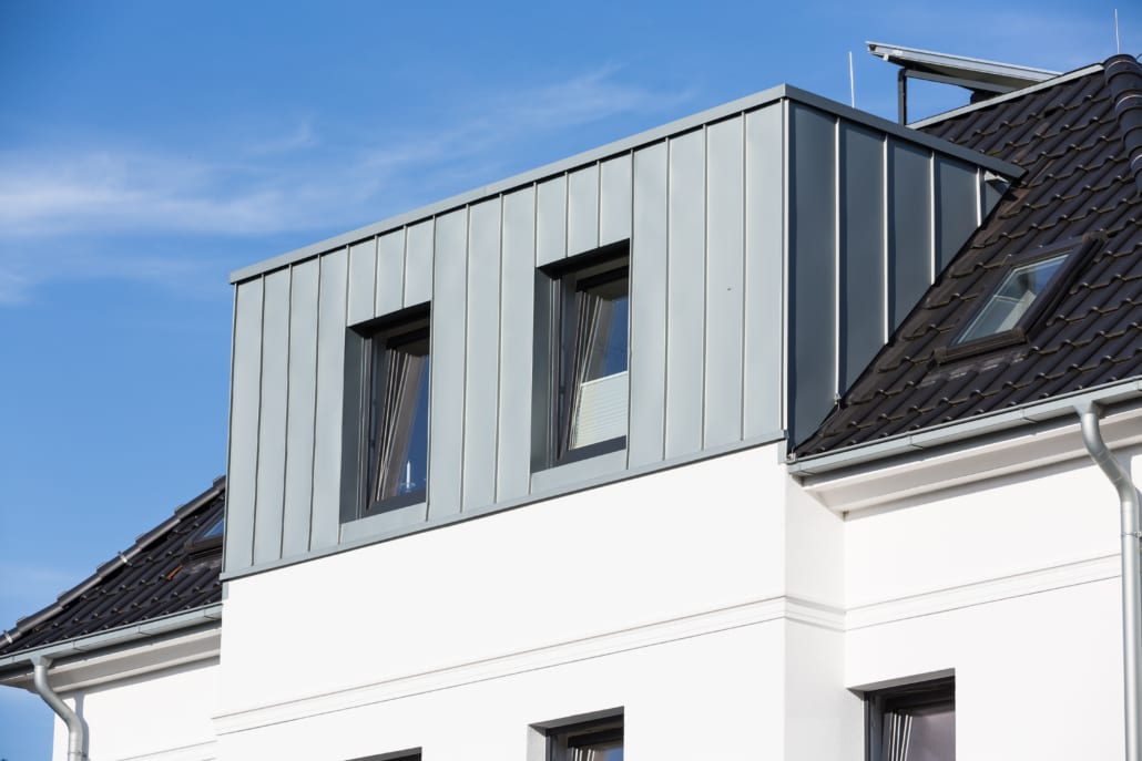 große Gaube mit zwei Fenstern